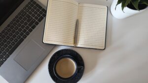 Kancelaria Radcy Prawnego Agata Kluczek oferuje pomoc prawną stacjonarnie oraz online.